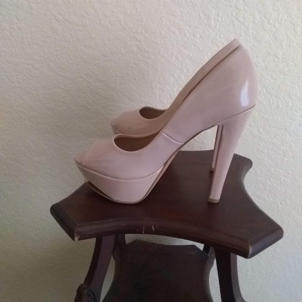 Charolette Russe tan heels